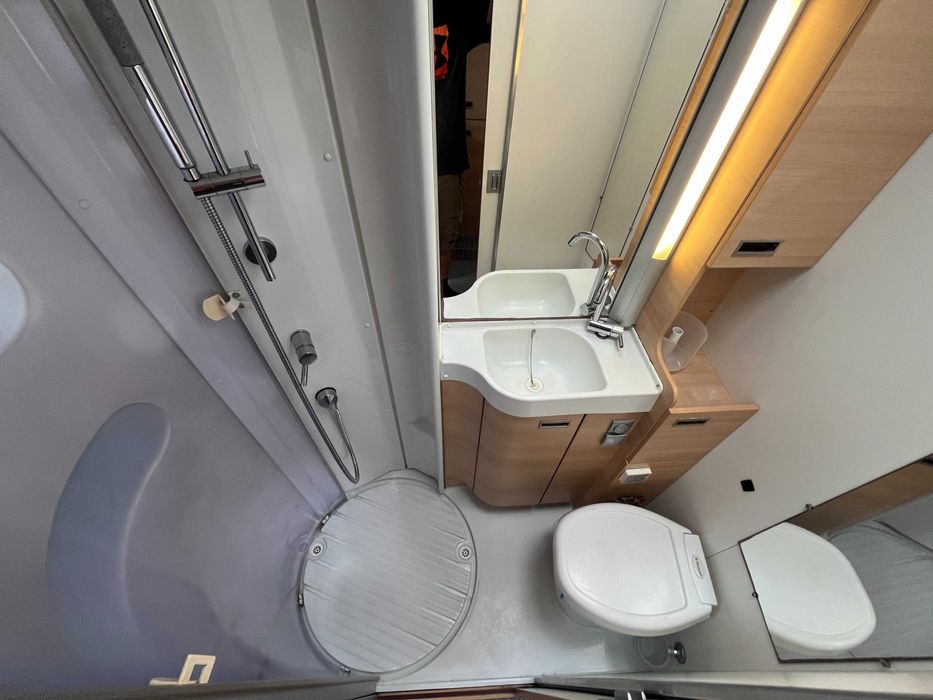 Autorulota KNAUS - Integrata - Aer Conditionat Stationar - Solar