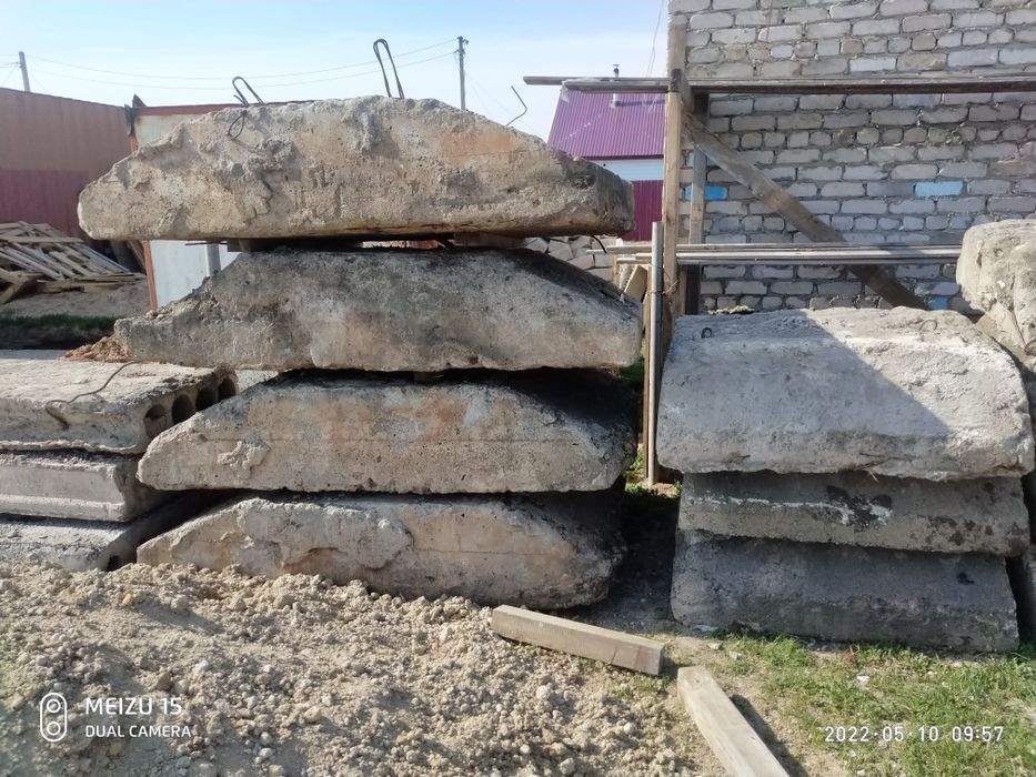 Продам плиты,ригеля,подушки,ларек, поддоны!