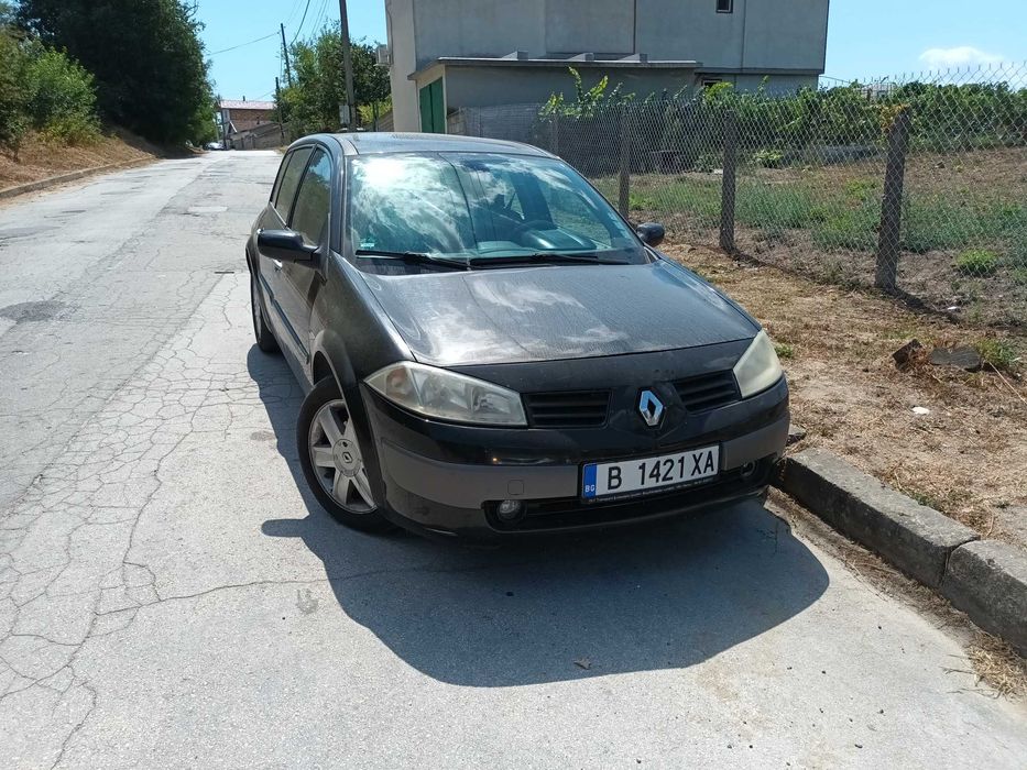 Продавам рено меган