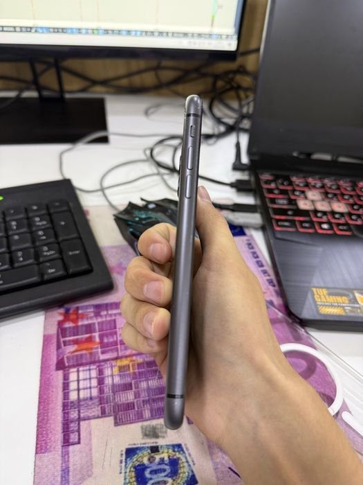 Iphone 11 holati yaxshi usta kormagan