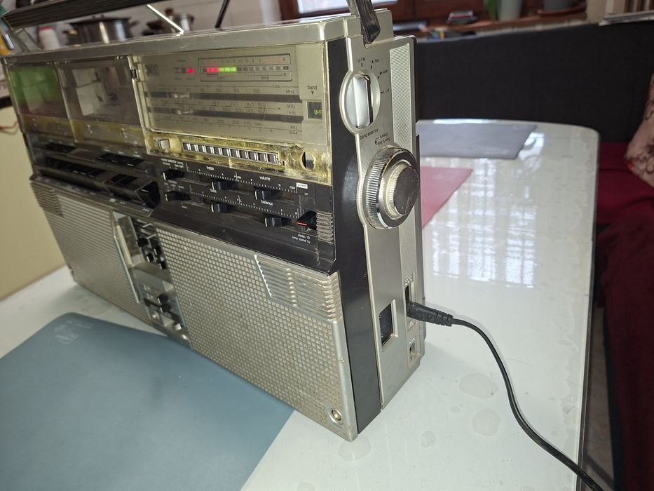 Sharp gf666, radiocasetofon dublu deck, radio 4 benzi, boombox Japonia 80'