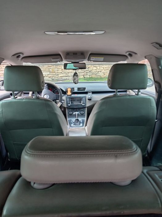 Vand passat b6 in stare ff buna