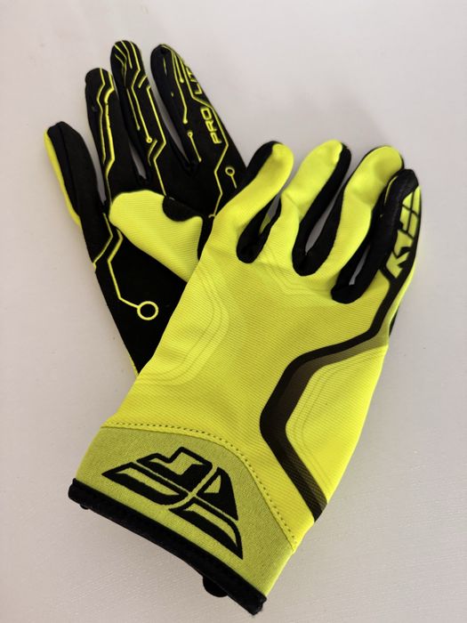 Перчатки спортивные велосипедные