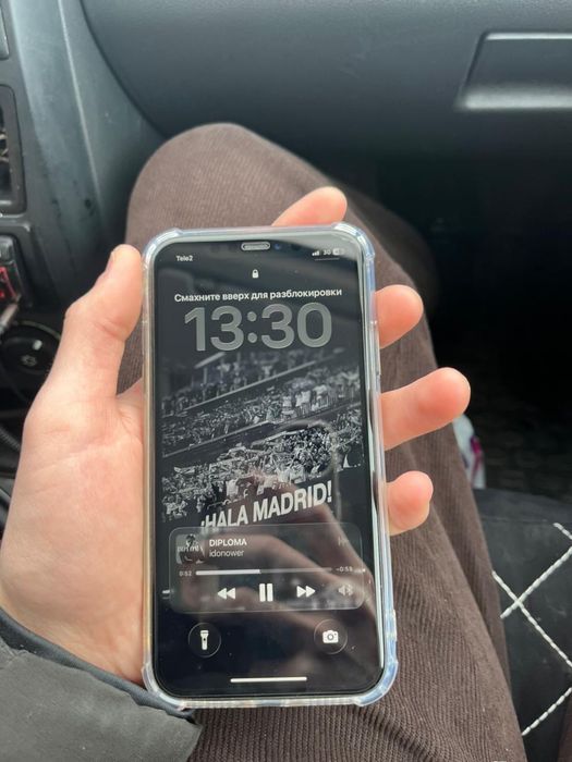Продам Айфон 11/iphone 11