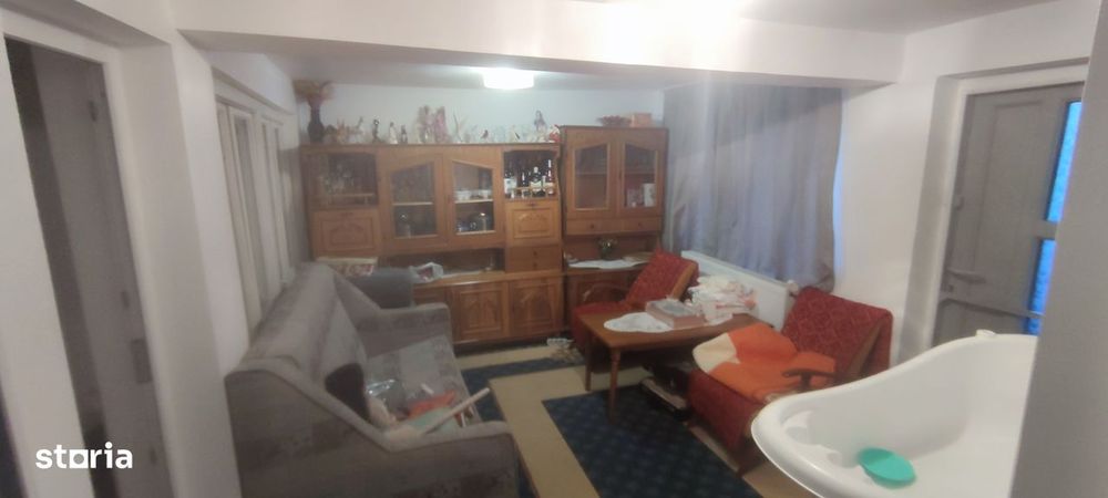 Casa renovata, utilitati complete (Gaz) + 1900 mp teren – Scurta, BC