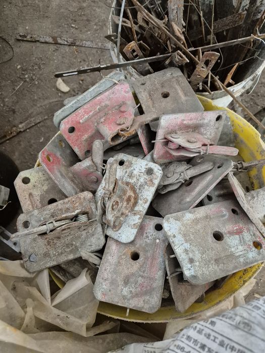 Жабки и пеперуди