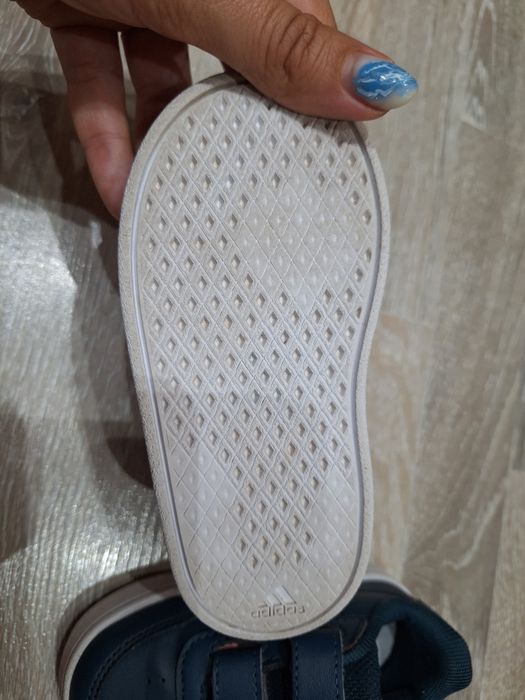 Детски маратонки адидас 21