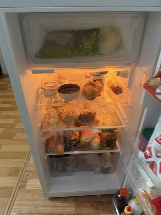 Продам холодильник , в хоршем состоянии