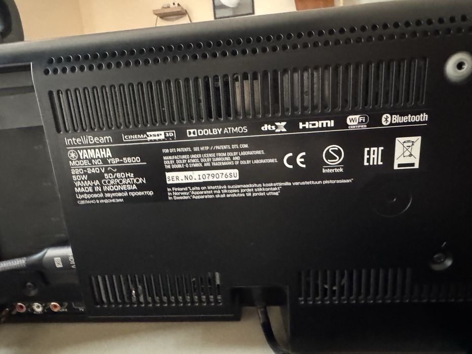 DolbyAtmos Yamaha YSP 5600 и subwoofer Yamaha NS-SW300 Звуков проектор