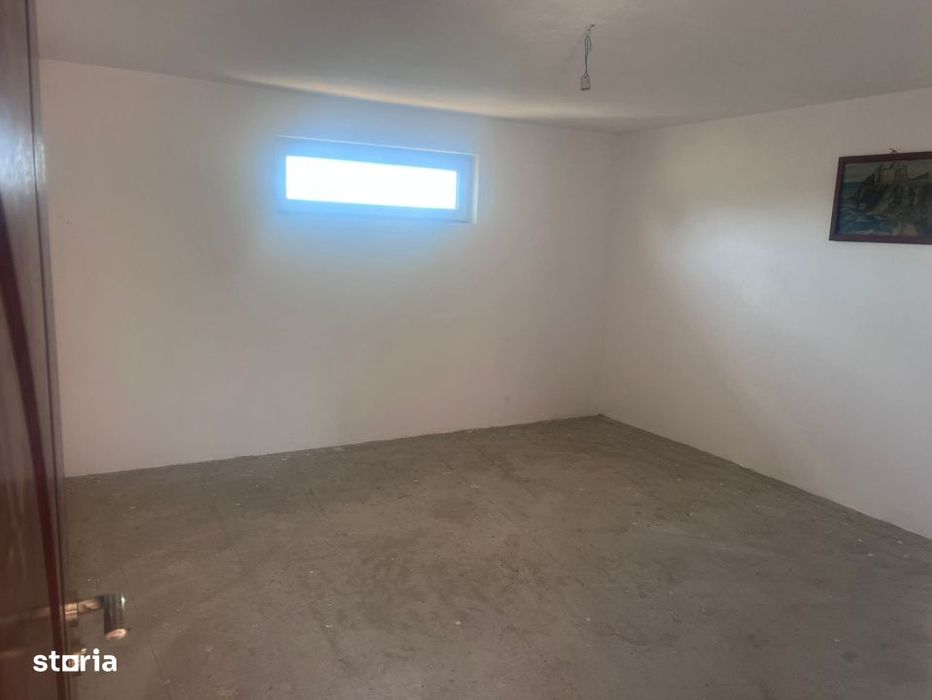 Casa 300 mp,afacere (camin batrani, pensiune), zona Breasta