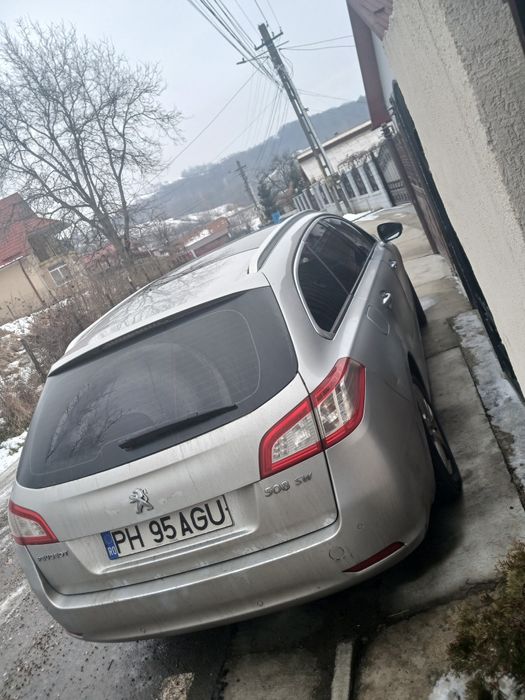 Vând Peugeot  an 2014