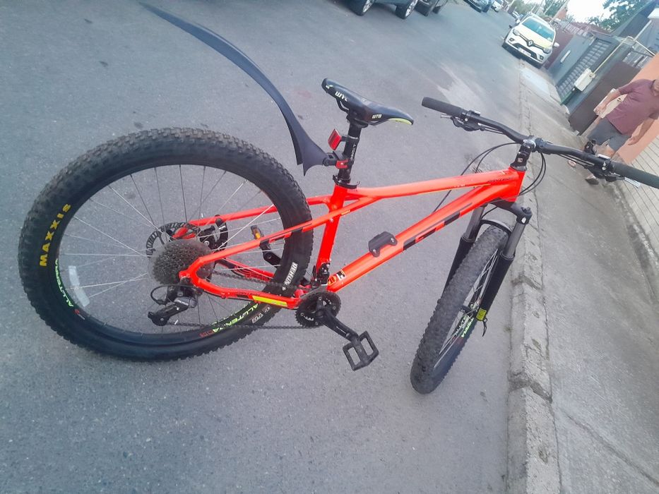 Vând bicicleta MB GtPantera