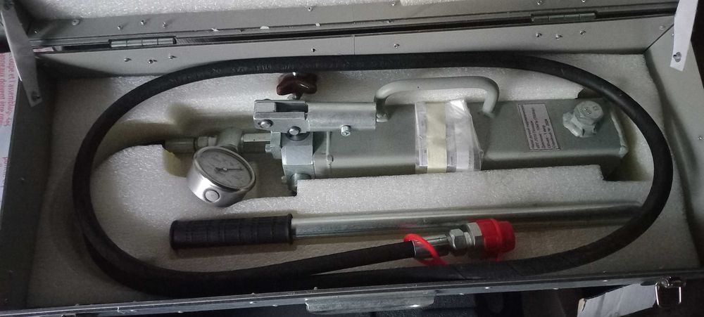 Разгонщик и выравниватель флянцев