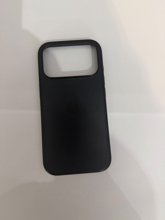 Оригинален калъф за айфон 17 про