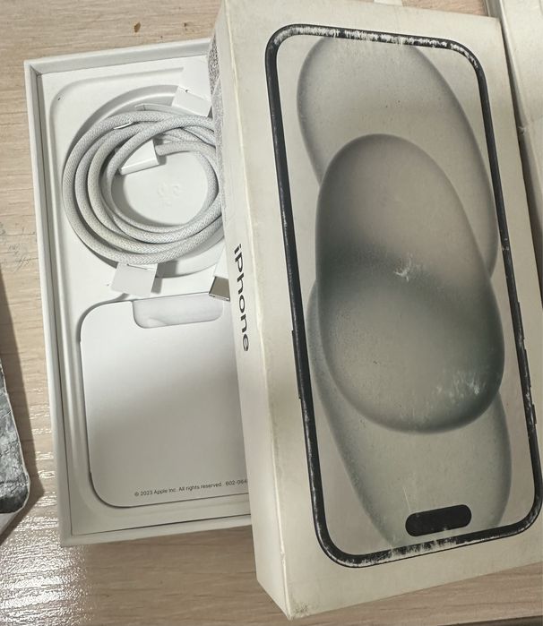 Продам айфон 15 128 гб