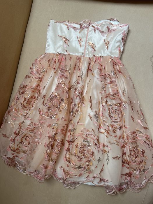 Rochie facută la comandă