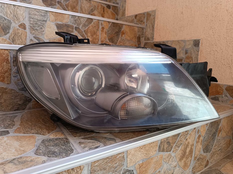 Фарове Mitsubishi Outlander I