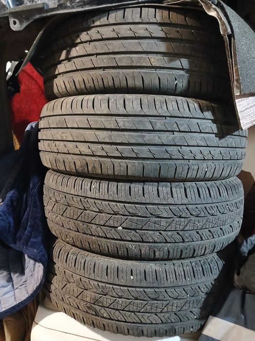 Продам резины на 17