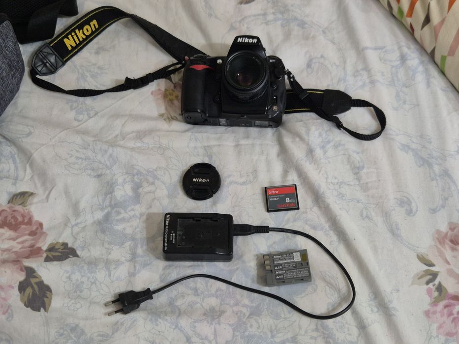 Full Frame фотоаппарат Nikon d700 + объективы и вспышка , комплект раб