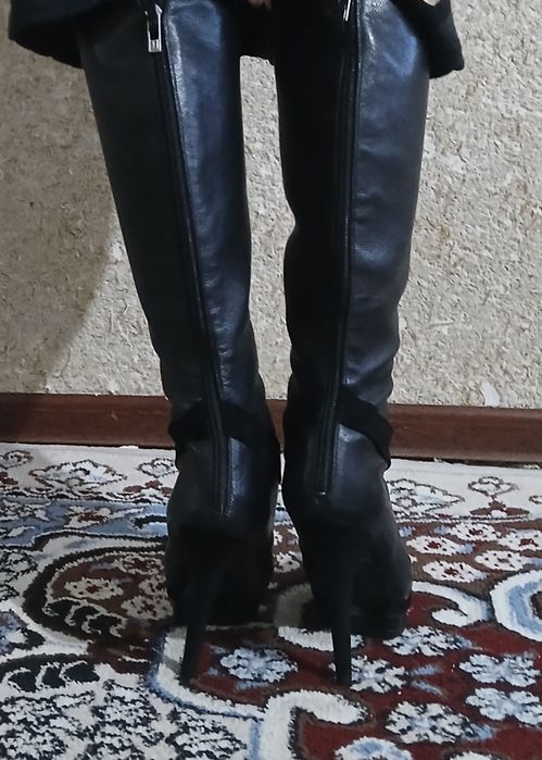 Женская обувь Yves Saint Laurent