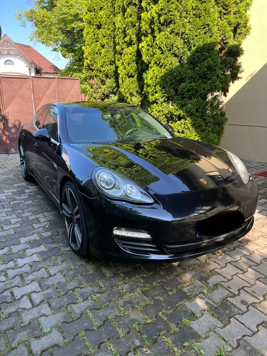 PORSCHE Panamera 2013