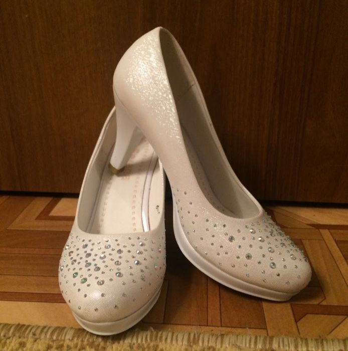 Продам свадебное платье