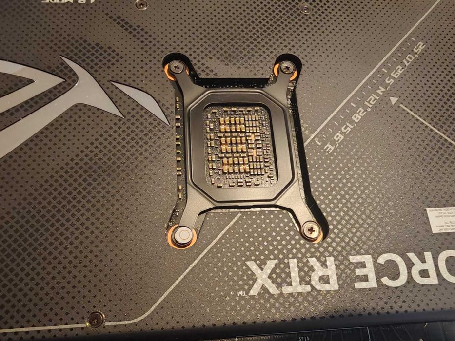 Видео Карта ASUS ROG Strix OC RTX 5070 12GB DLSS , GDDR7