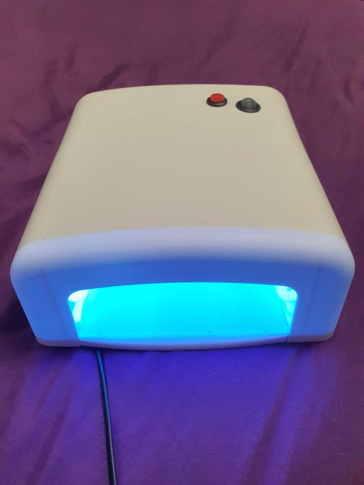 Lampa unghii led/UV cu 4 neoane