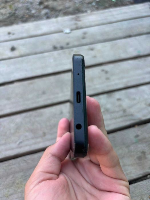 Продам телефон Redmi A5