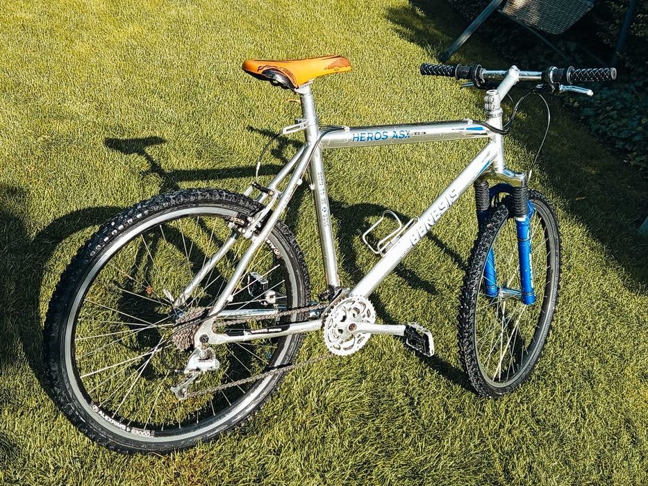 Vând bicicletă Heros ASX / Genesis – Shimano Equipped (8 viteze)