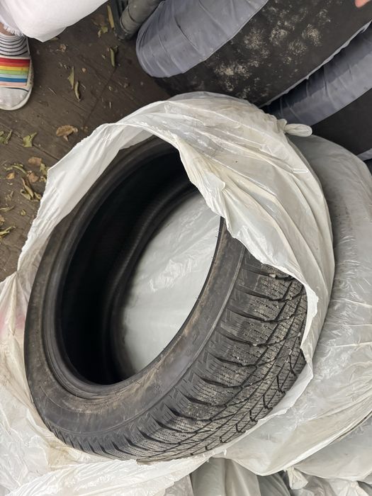 Продам шины  в хорошем состаяние
