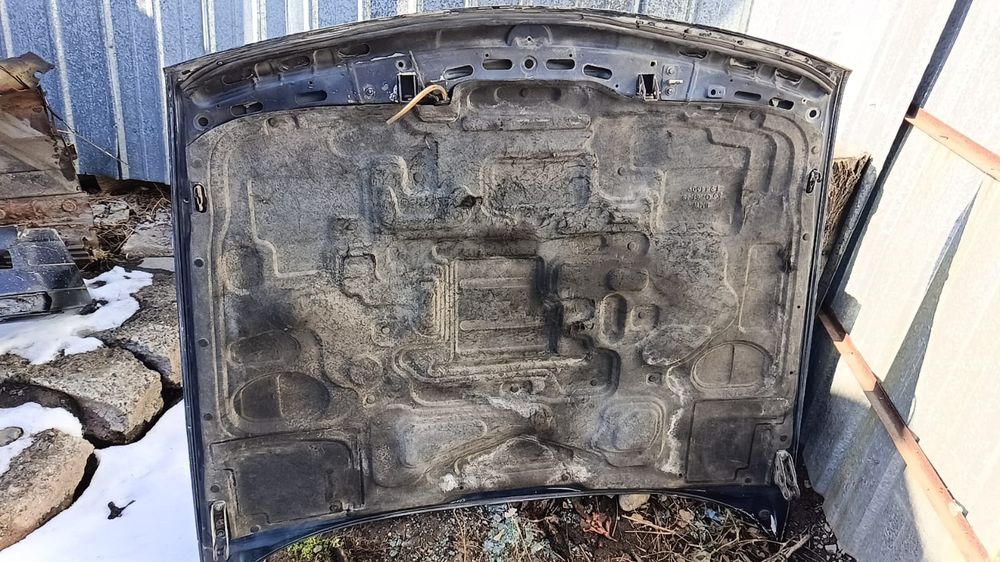 Шуба на капот bmw e34