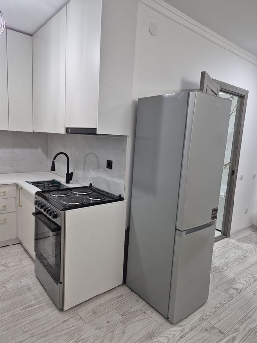 Сдам 2 комнатные квартиру