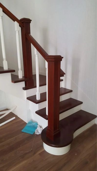 Покраска лестницы и дверей