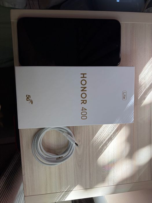 Смартфон HONOR 400 Lite