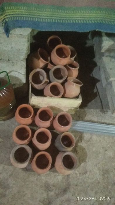 Qatiq va qaymoq koʻzalari sotiladi 50tadan koʻp