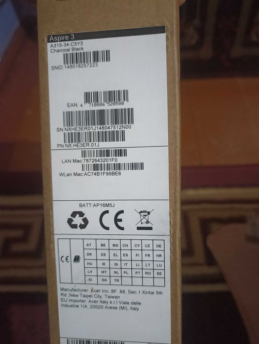 Acer notebook sotiladi. Yangiday ishlatilmagan.