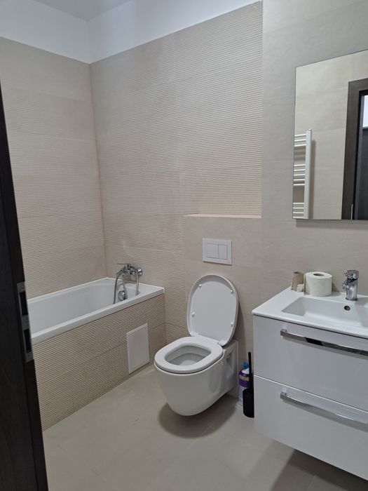 Aparat de închiriat Adora Parc