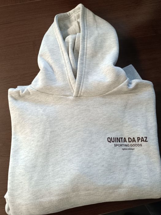 Суичър с качулка