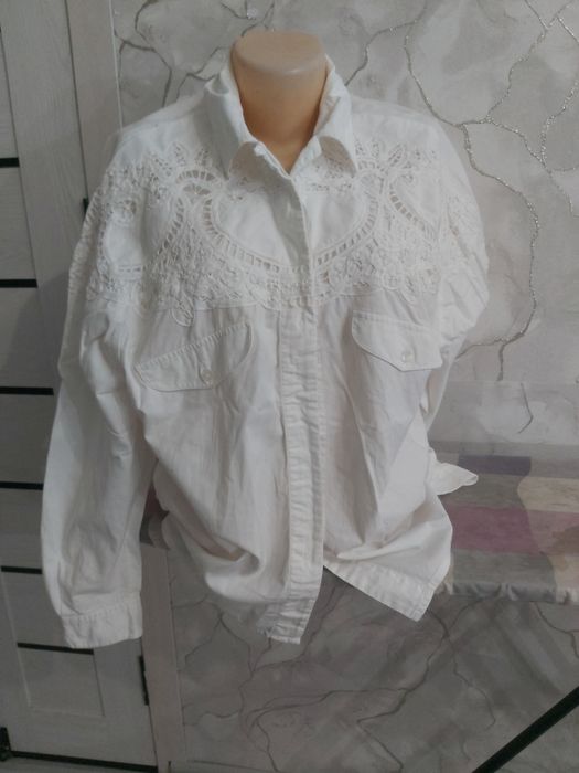 Рубашка белая стильная