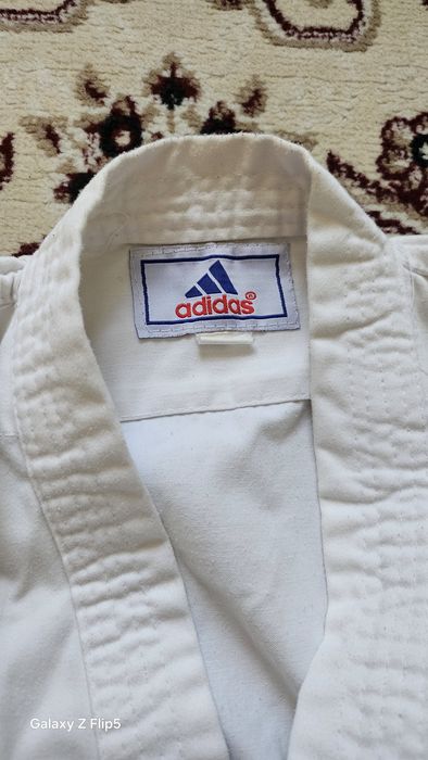 Продам кимоно на 7, 8 лет