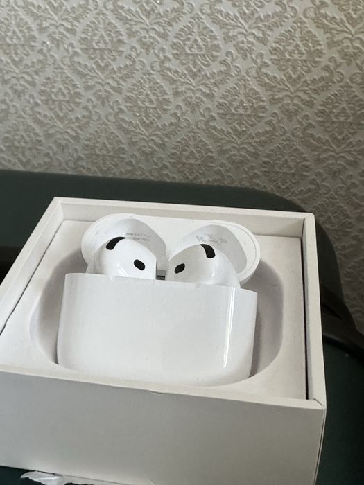 AirPods 4 с шупоподавлением