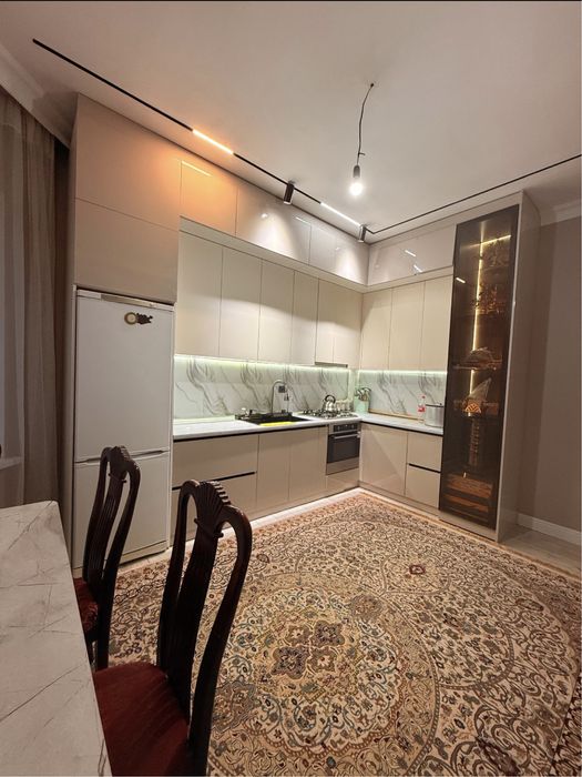 Под бизнес угловой