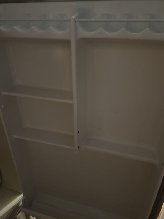 Холодильник Бирюса