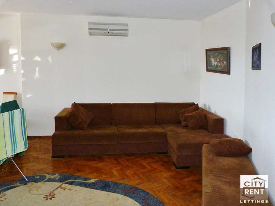 Дава се под наем Етаж от къща в Велико Търново, Център - 100 кв.м за 330 € - Снимка #2