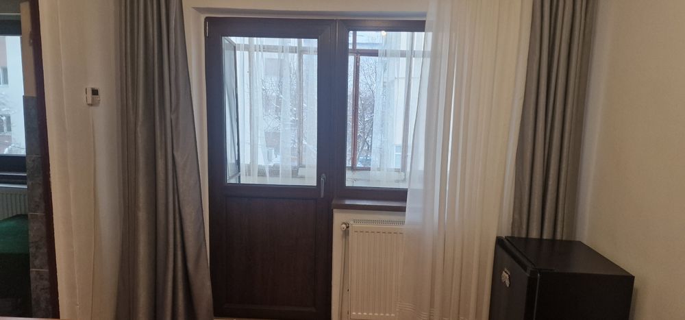 Inchiriez garsoniera