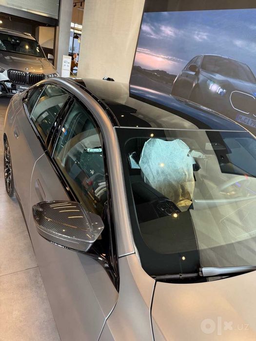 Продам новую BMW i5 M60 ! С официальной гарантией 8 лет+подарок