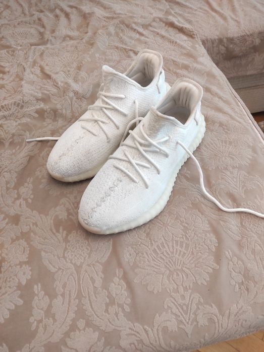 Adidas Yeezy 44.5