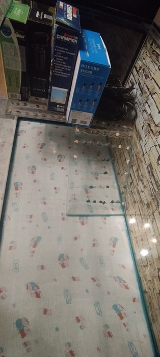 Продам аквариум-террариум б/у