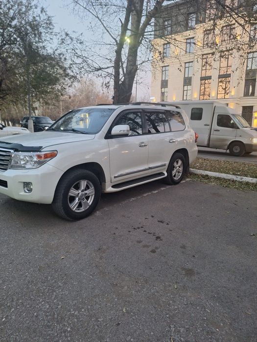 Аренда авто с водителем..